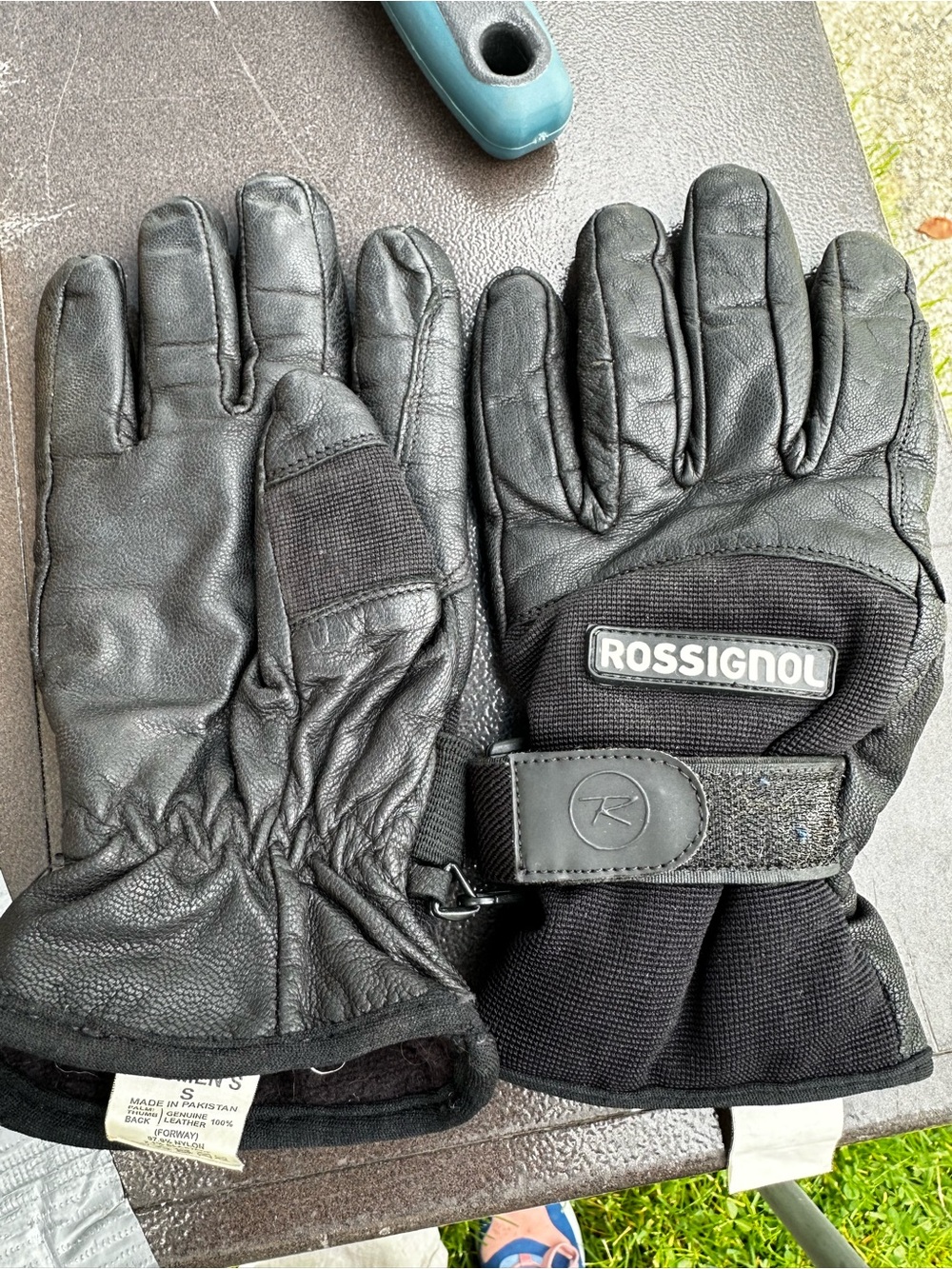 Rossignol Black Leather Winter Gloves Ideal for Winter Sports women’s size S